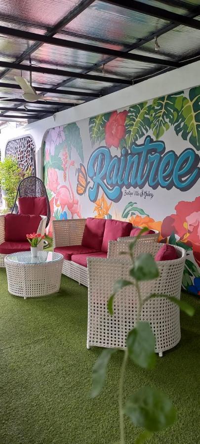 Raintree Boutique & Gallery
