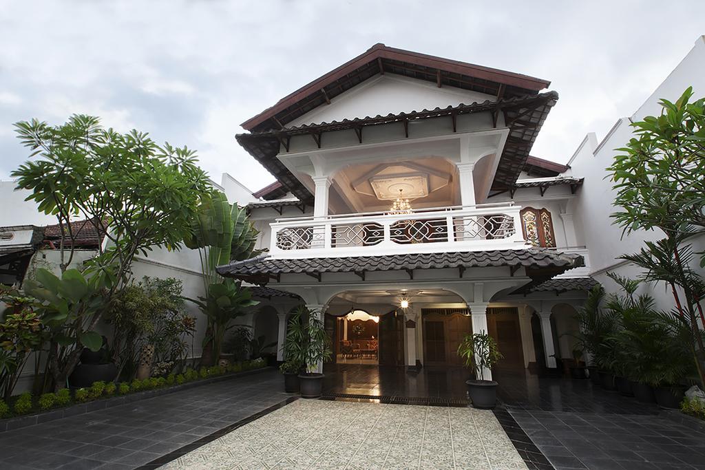 Raintree Boutique & Gallery Guest house 4*